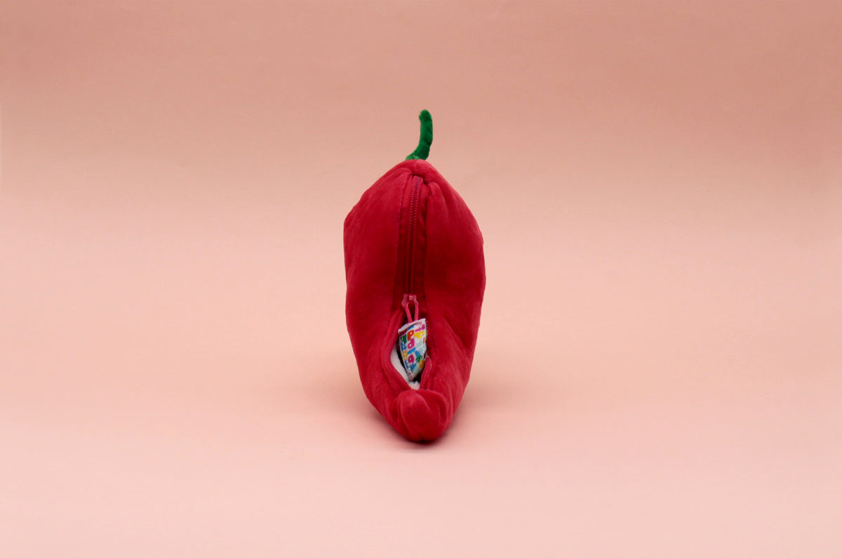 Peluche Spicet le chat/piment - Montage du piment rouge qui se transforme en chat gris 4 - Flipetz