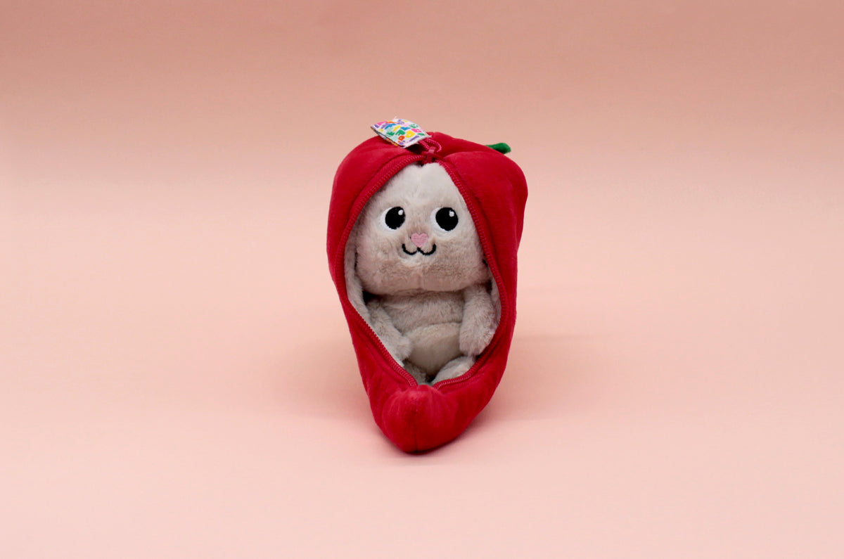 Peluche Spicet le chat/piment - Montage du piment rouge qui se transforme en chat gris 5 - Flipetz