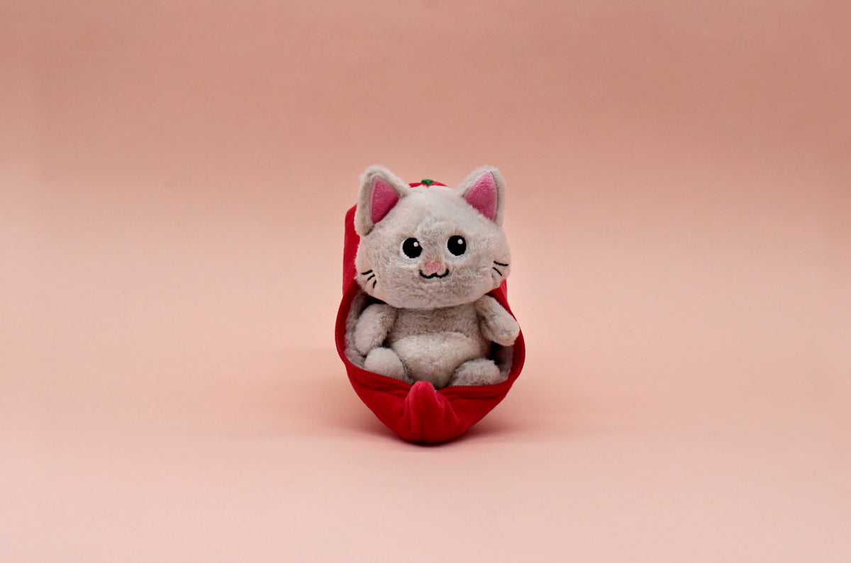 Peluche Spicet le chat/piment - Montage du piment rouge qui se transforme en chat gris 6 - Flipetz